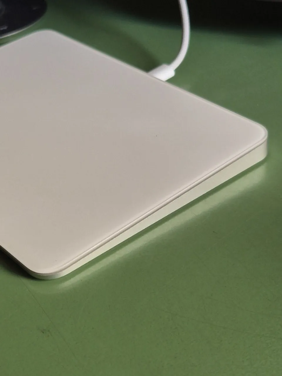 Magic Trackpad 2 ホワイト magic trackpad 2