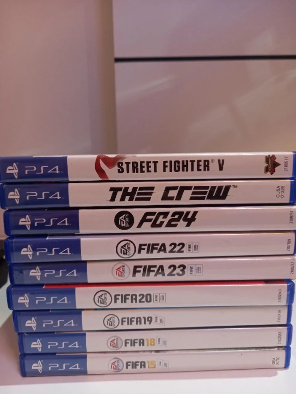 PS4 Slim 1TB + 8 Jogos Originais (FIFA 18 a 24) | Ótimo Estado - Foto 3