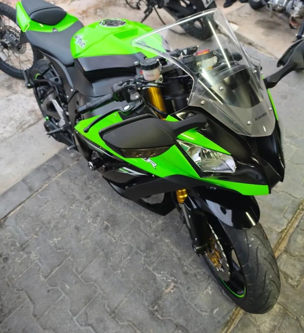 Kawasaki Zx-10/ Zx-10r 1000cc 2014 - 1492400902 | OLX