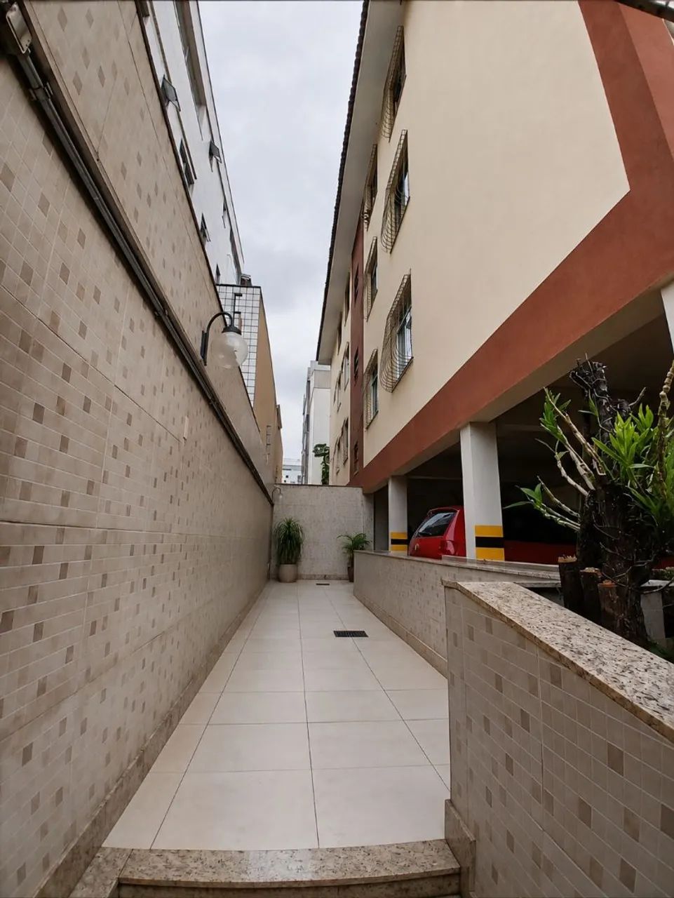 APTO ESPAÇOSO NO CASTELO - Foto 2