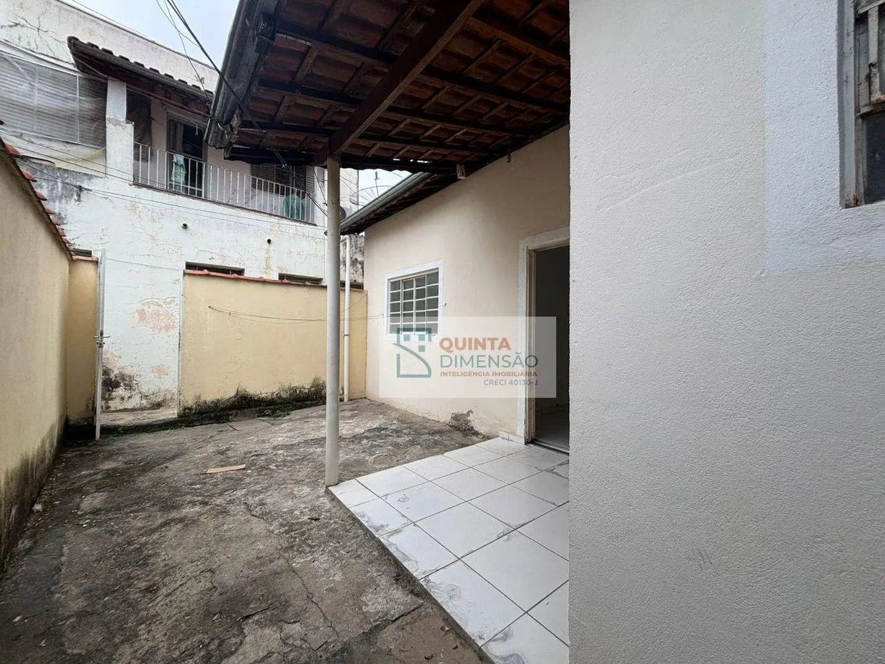 ALUGA-SE CASA NA AV. TOMAZ ALVES - LORENA/SP - Foto 3