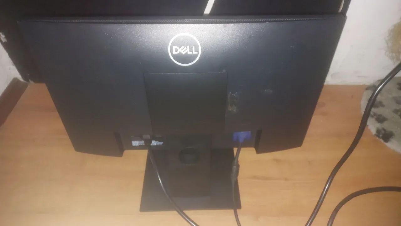 Monitor Dell E1920HF 18,5" LED  - Foto 2