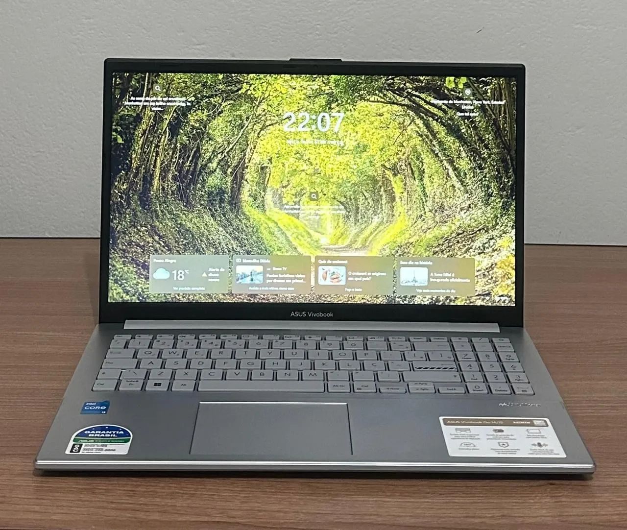 Vendo Notebook Asus Vivobook i3  - Foto 2