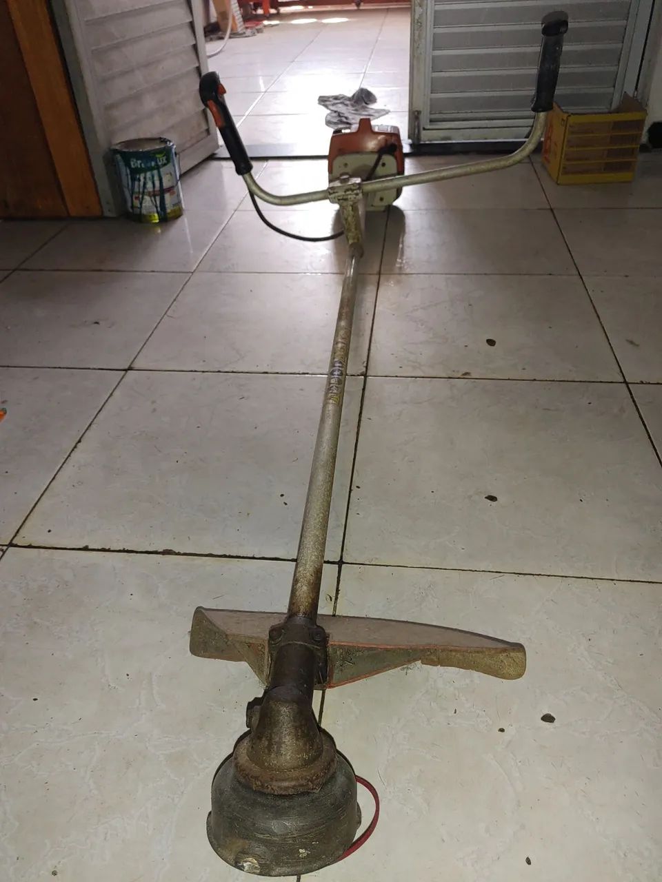 roçadeira stihl - Foto 2