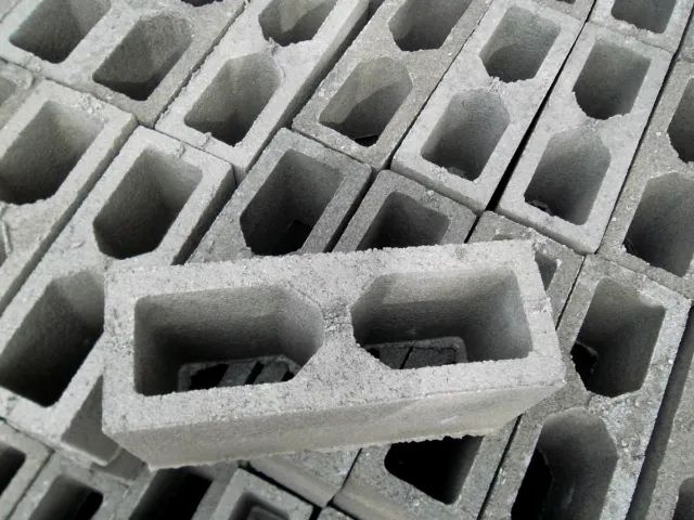 ? Blocos de Concreto Direto da Fábrica - Premoldados/Lajes - Mourão