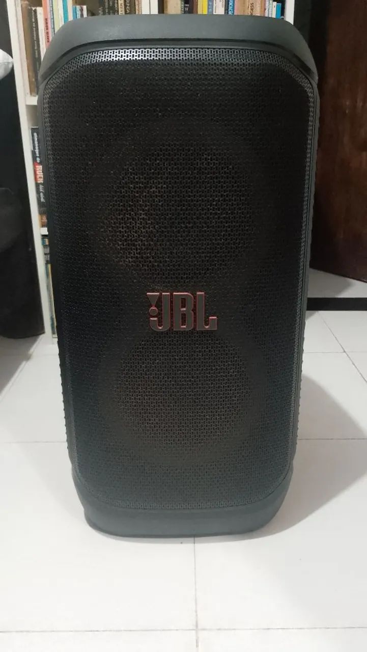 JBL PartyBox 320 com duas baterias e bag - Foto 4
