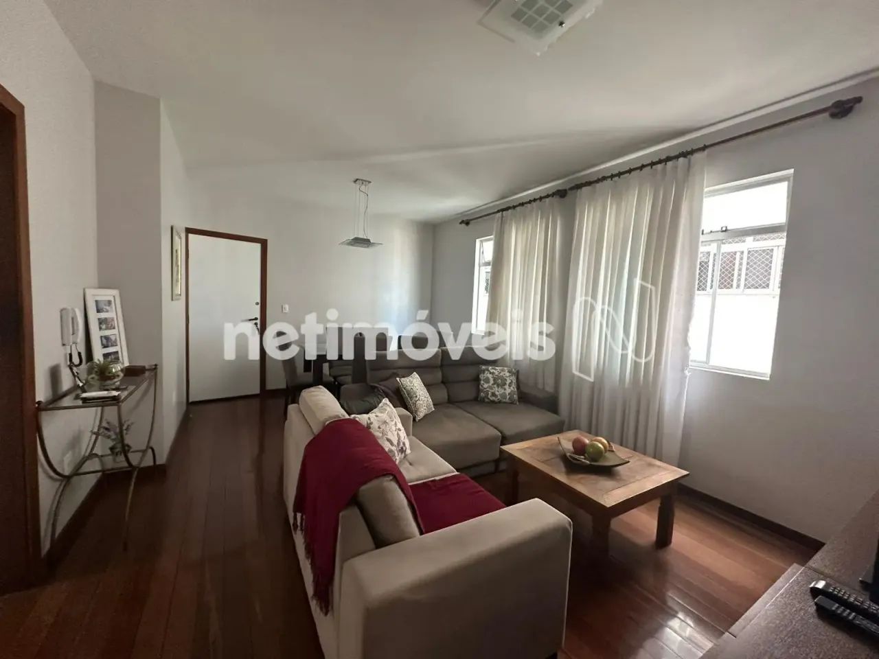 Excelente 3 quartos na melhor rua do Bairro - Foto 2