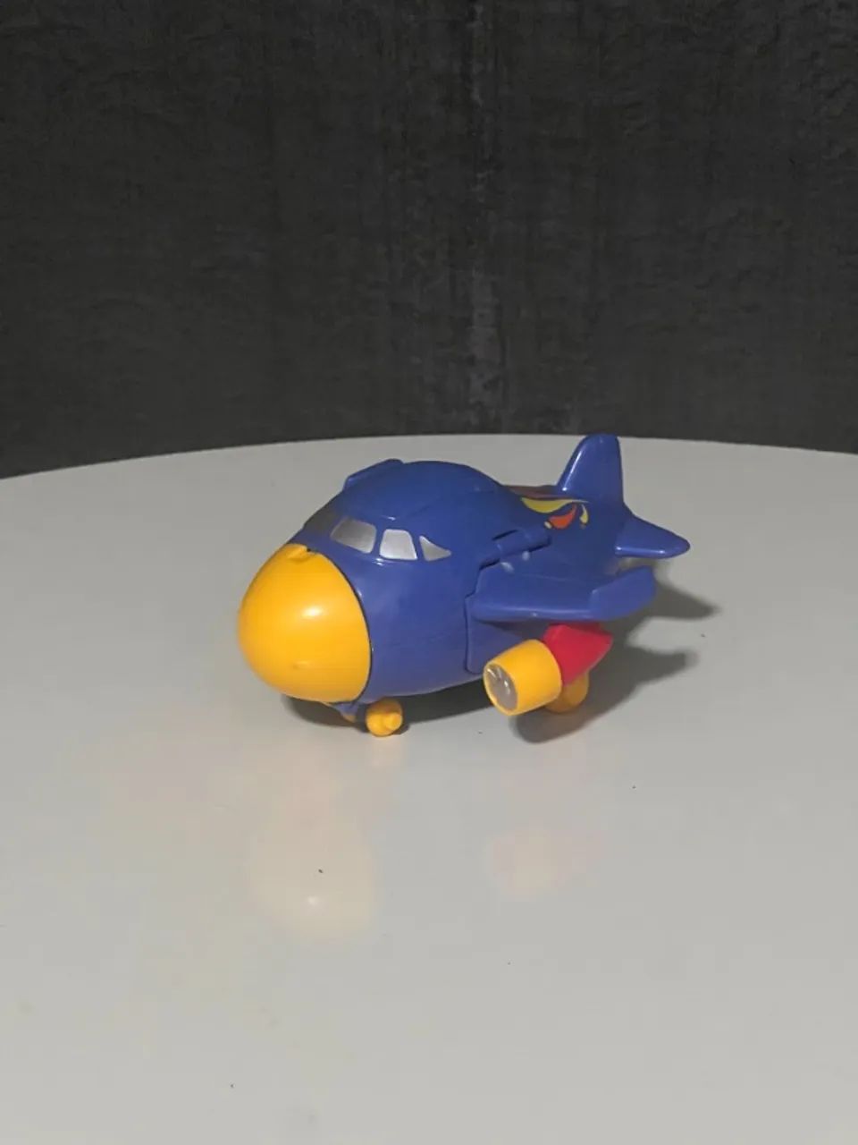 Avião mini