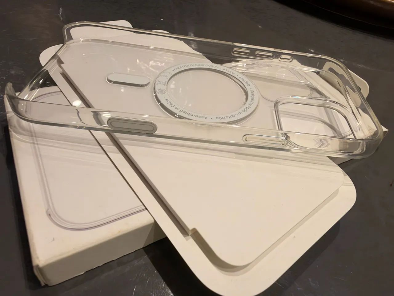 Capa 16 pro Max MagSafe original.  - Foto 2