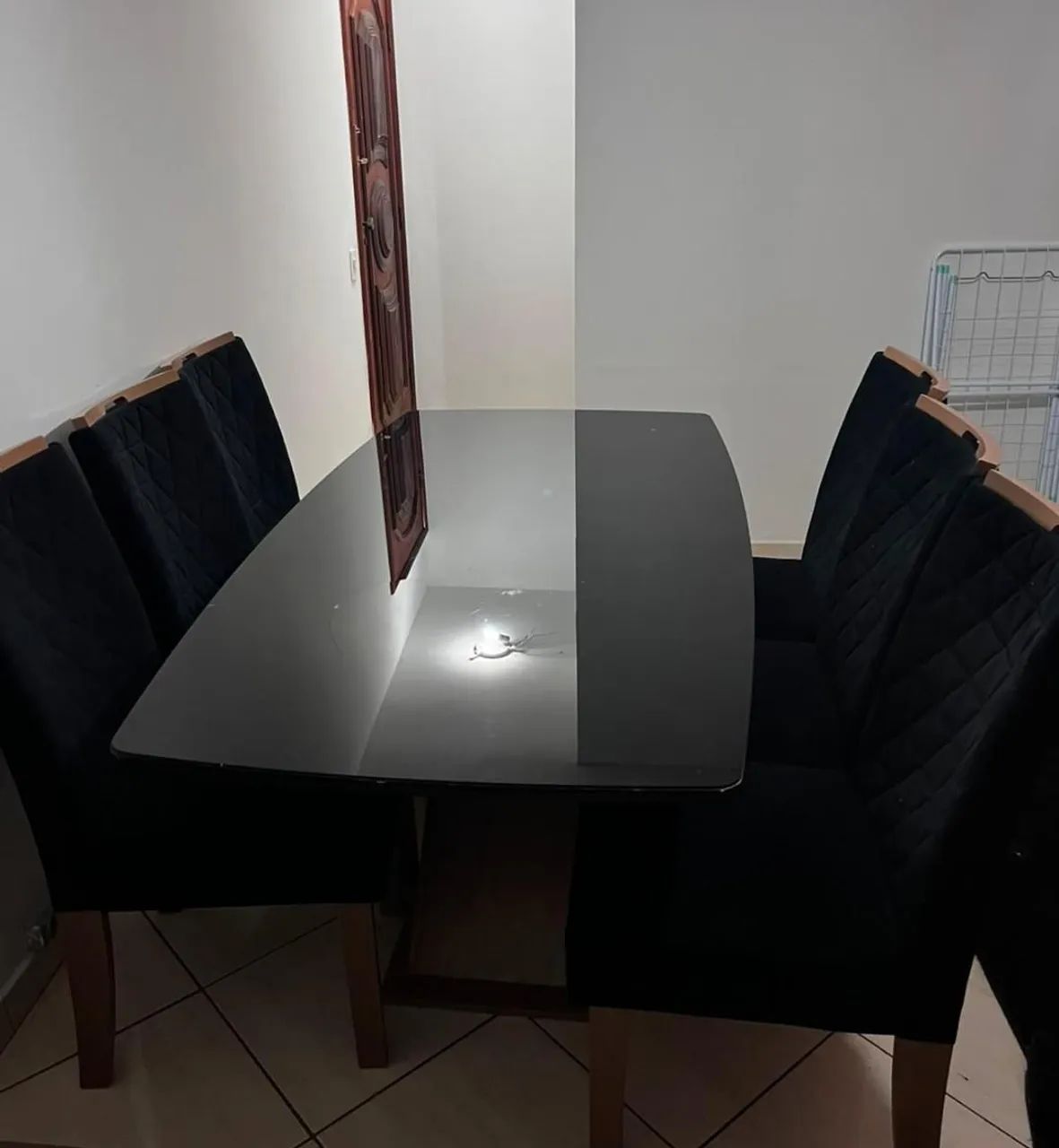 Mesa de vidro  6 cadeiras 