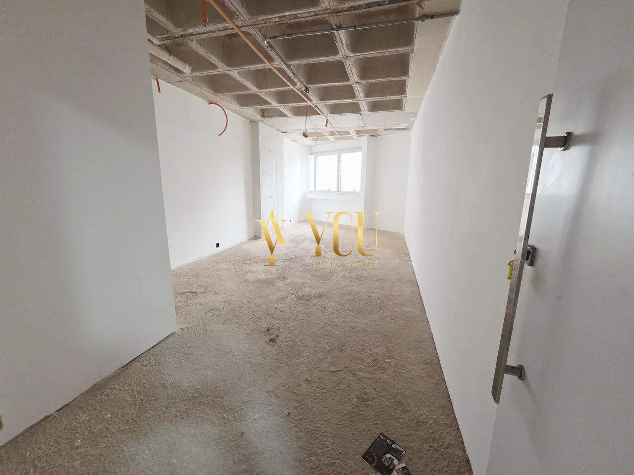 Sala Comercial no Orion Complex  Exclusividade e Estrutura Premium para Empresa
