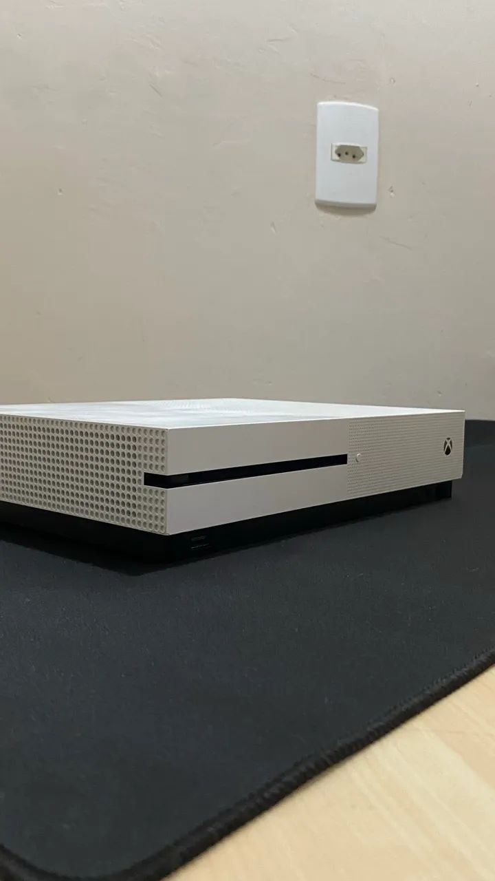 Xbox one s + 1 controle  - Foto 3