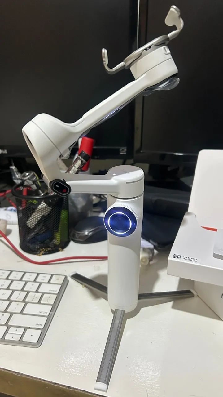 Estabilizador Celular Insta360 Flow 2 - novinho - Foto 5