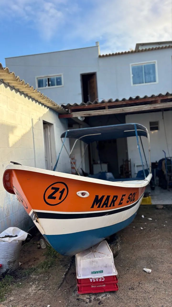 Barco de fibra 