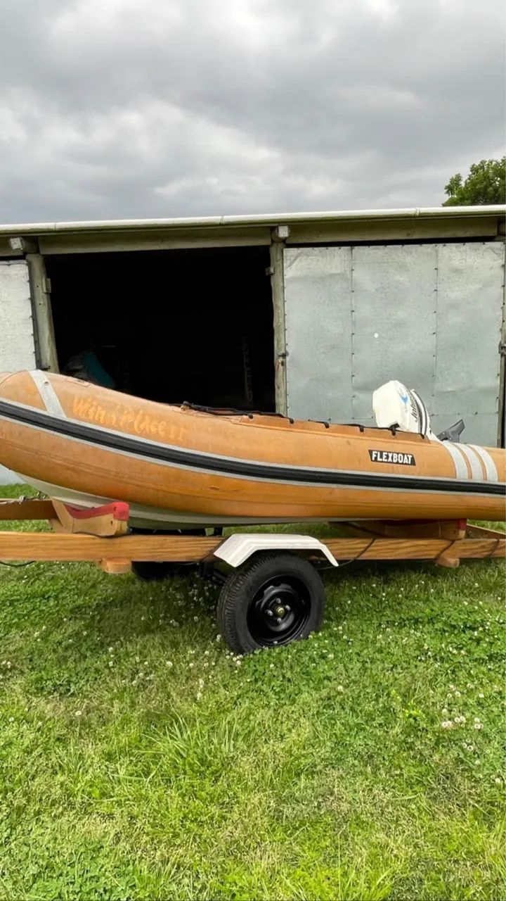 Lancha inflável bote fundo rígido  - Foto 2