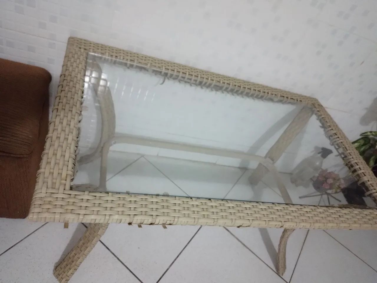 Mesa de centro com tampo de vidro64962149476099121