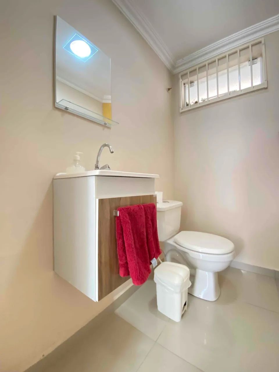Sala Comercial Mobiliada para Loja de Roupas e Acessórios ? Ótima Localização! - Foto 5