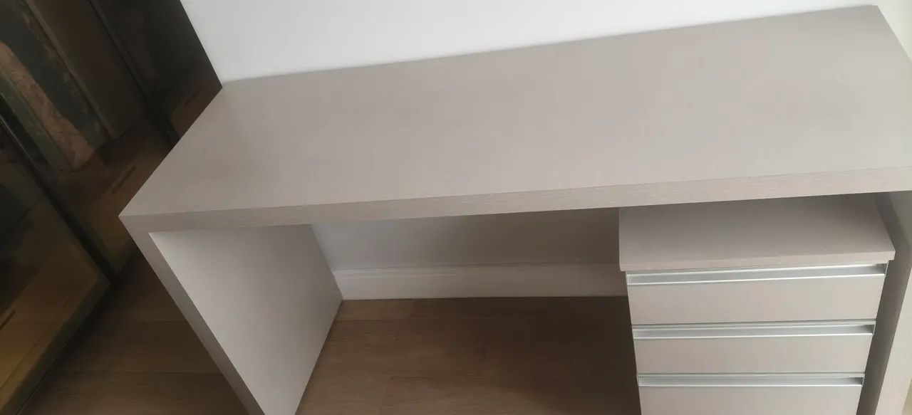 Mesa para home office/ estudo 