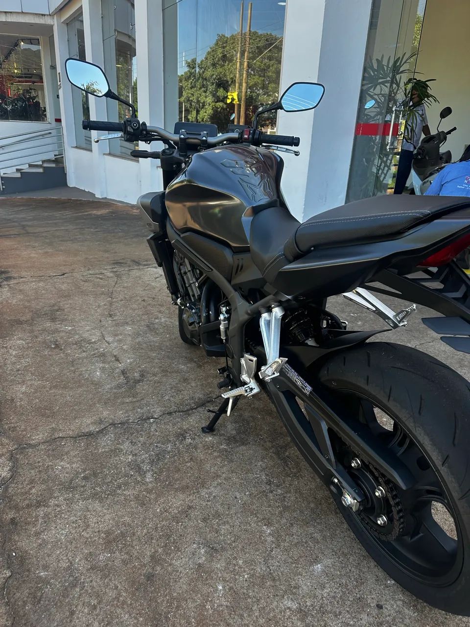 CB650R E-Clutch - Foto 2