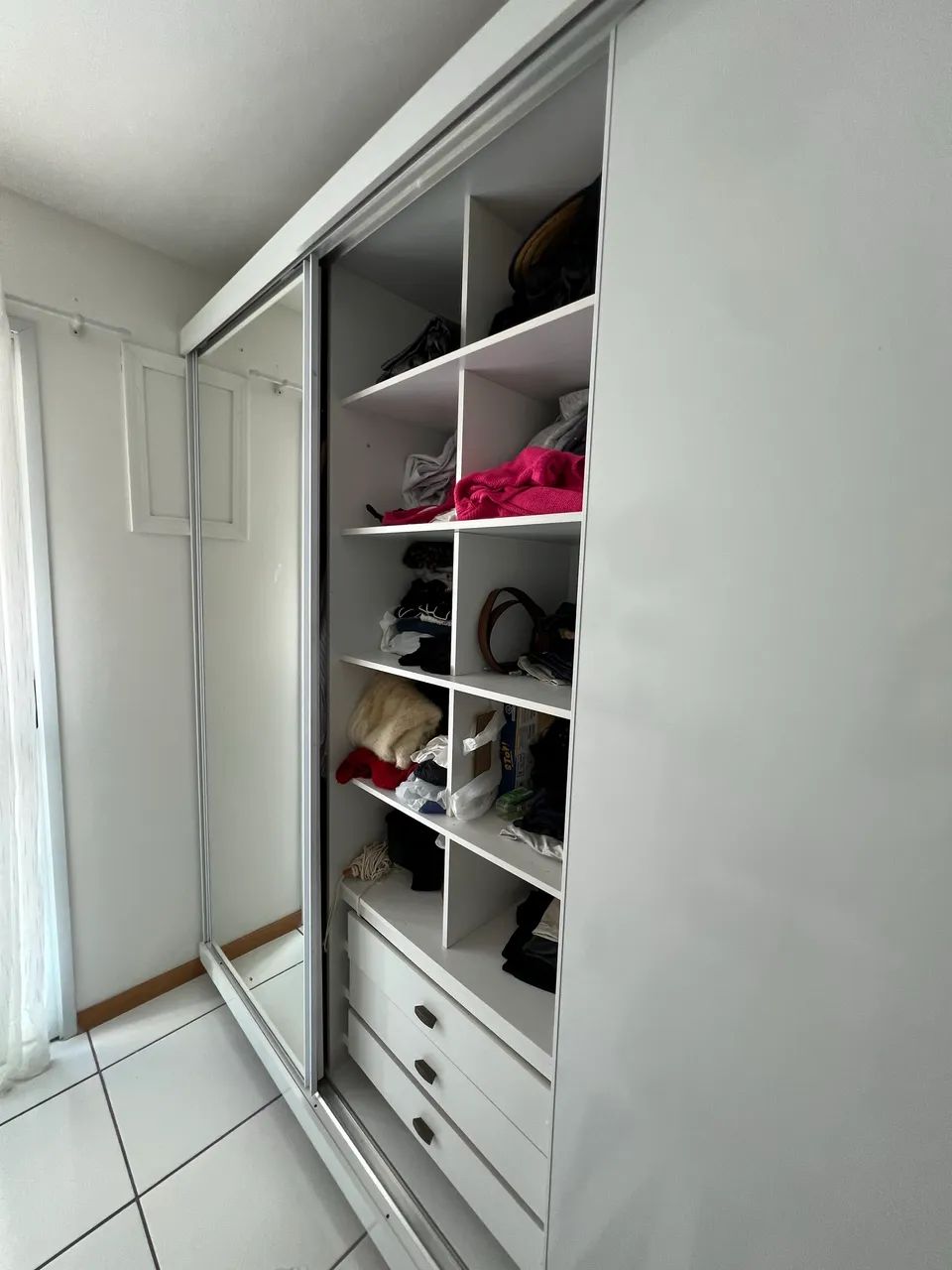 2 Guarda-roupas
