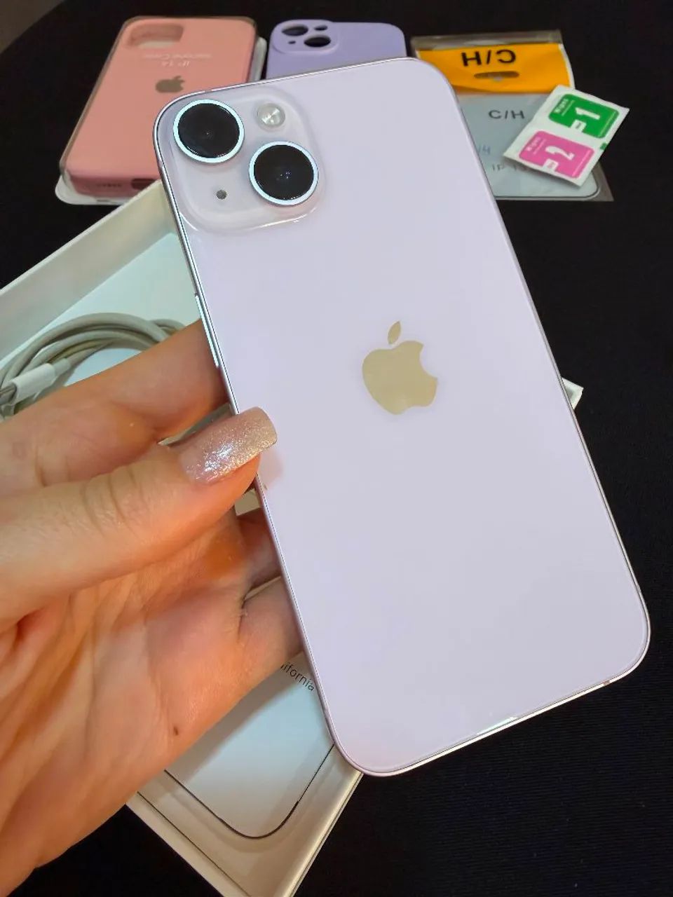 iPhone 14 128GB, branco, muito bem conservado e em perfeito estado de funcionamento.