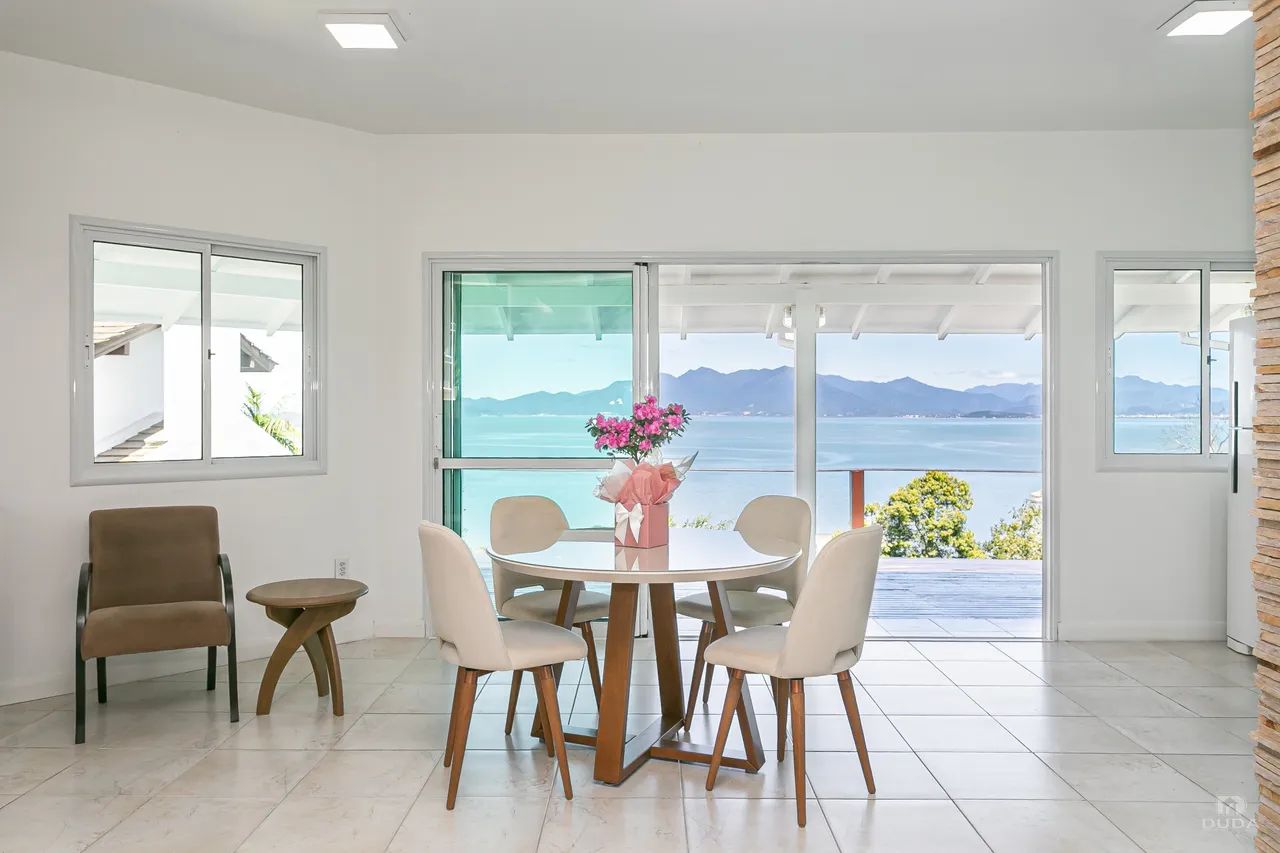 Casa com vista mar.