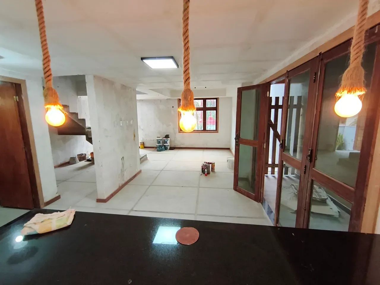 Casa com 2 quartos sendo 1 suíte, Jardim Pinheiro- Macaé - RJ