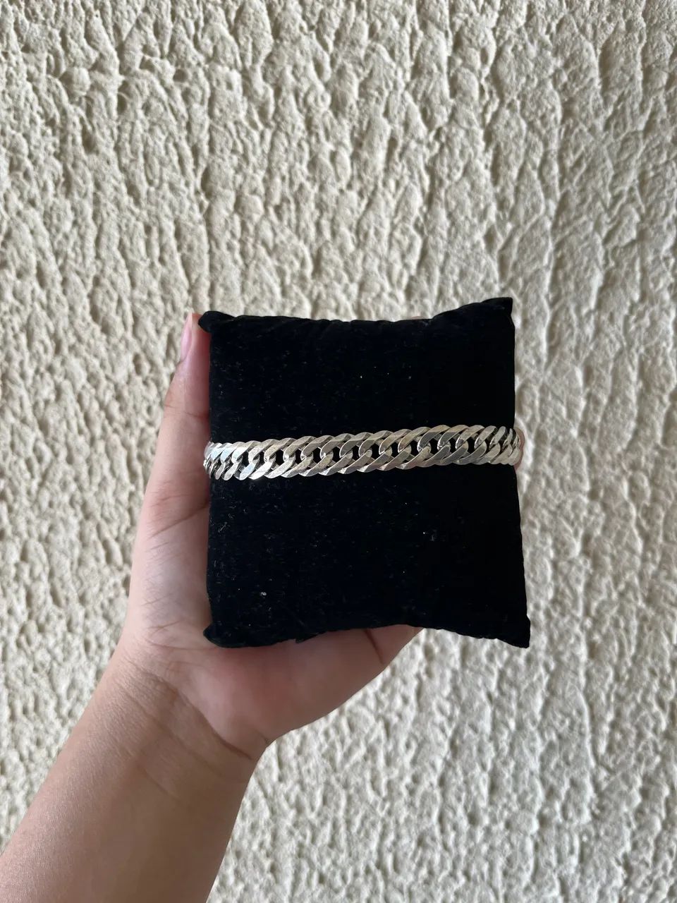 Pulseira masculina prata disponível! 