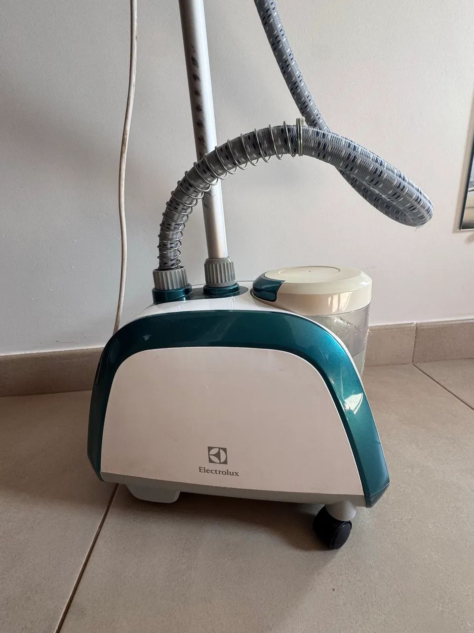 Ferro de passar a vapor  - Foto 2