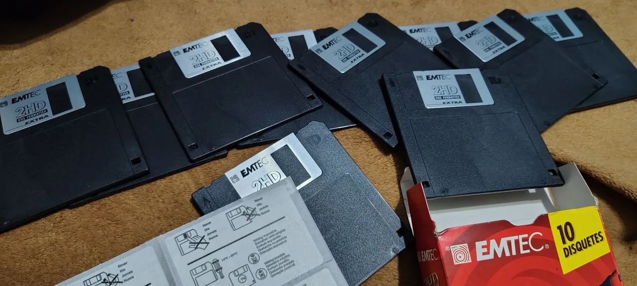 10 disquetes na caixa  - Foto 3