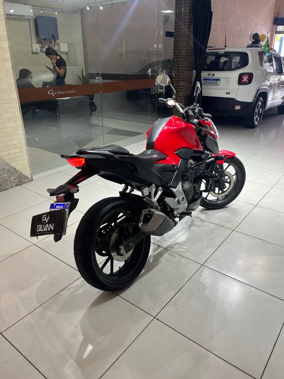 Honda Twister 300F  - Foto 4