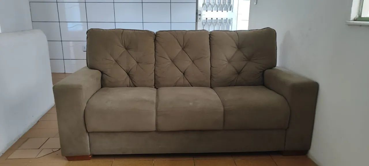 Sofá de 3 lugares em excelente estado 