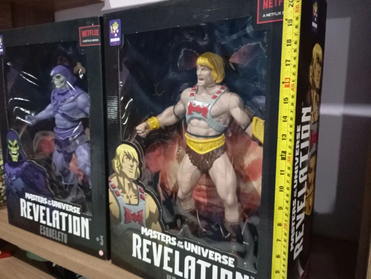 Esqueleto e He-Man Revelation 45cm - Foto 3