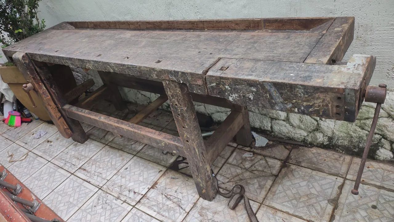 Bancada de marcenaria antiga com 2 morças  - Foto 2