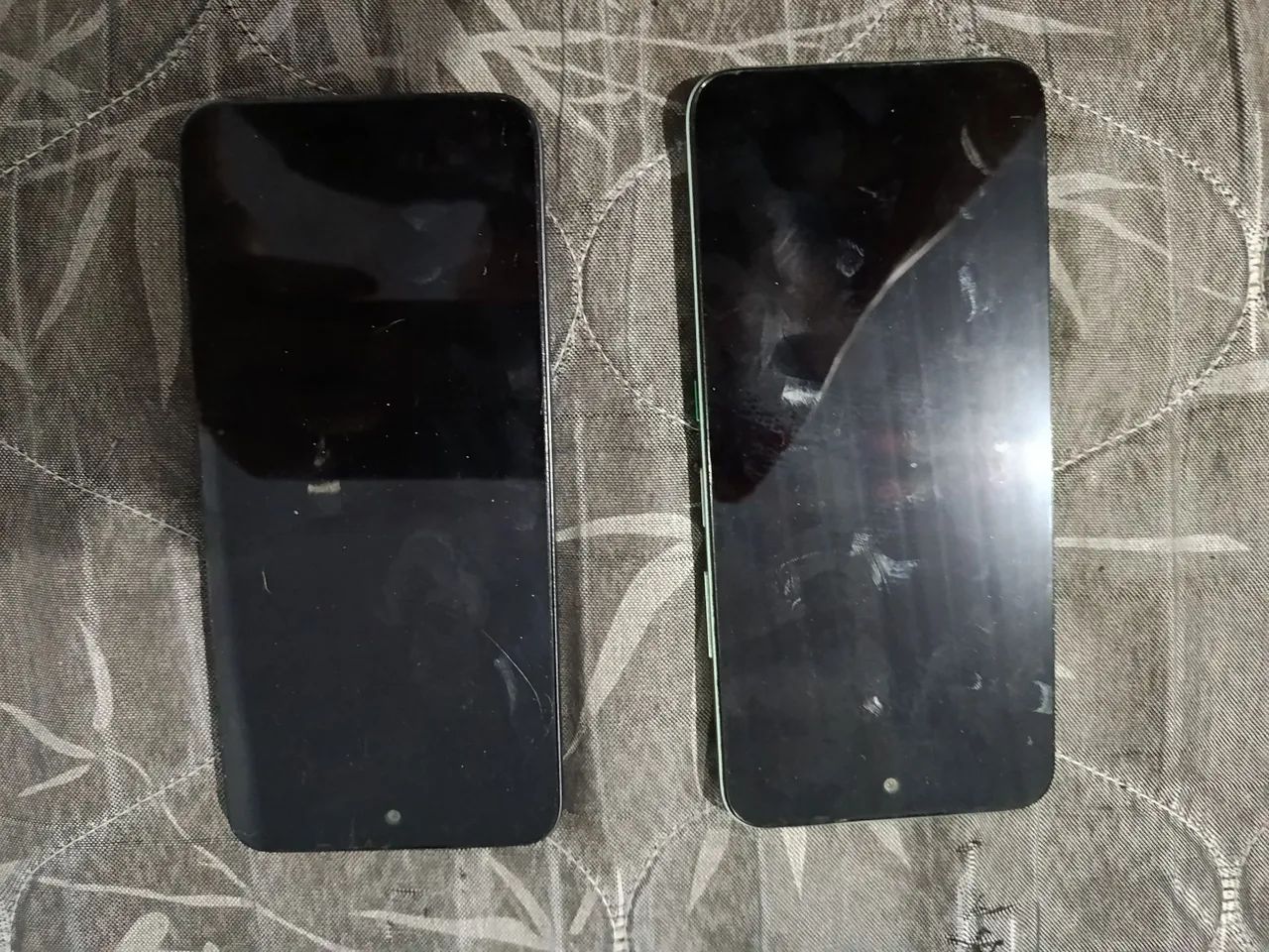 VENDO 2 celulares 