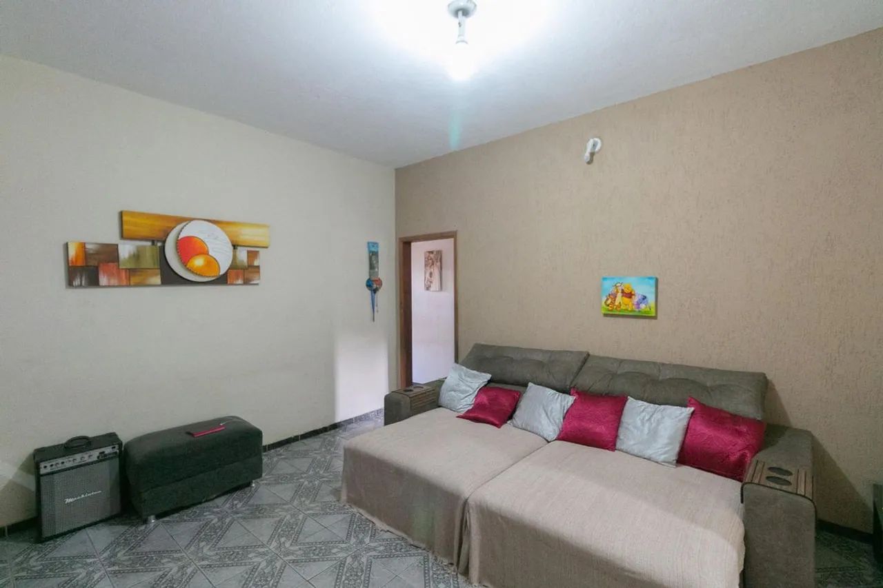 Casa à Venda - Floramar, 3 Quartos, 180 m2