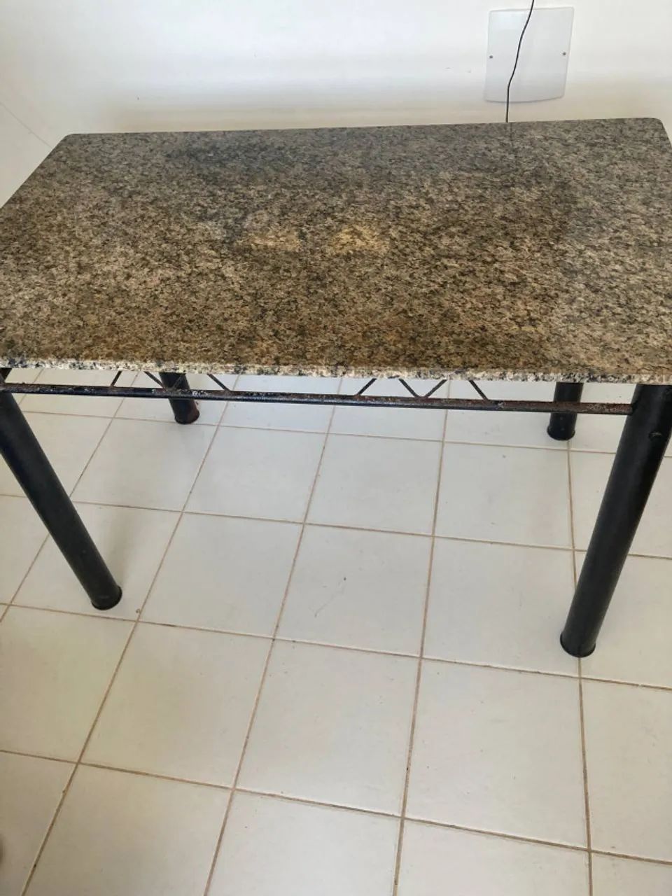 1 Mesa de granito + 3 cadeiras - Foto 2