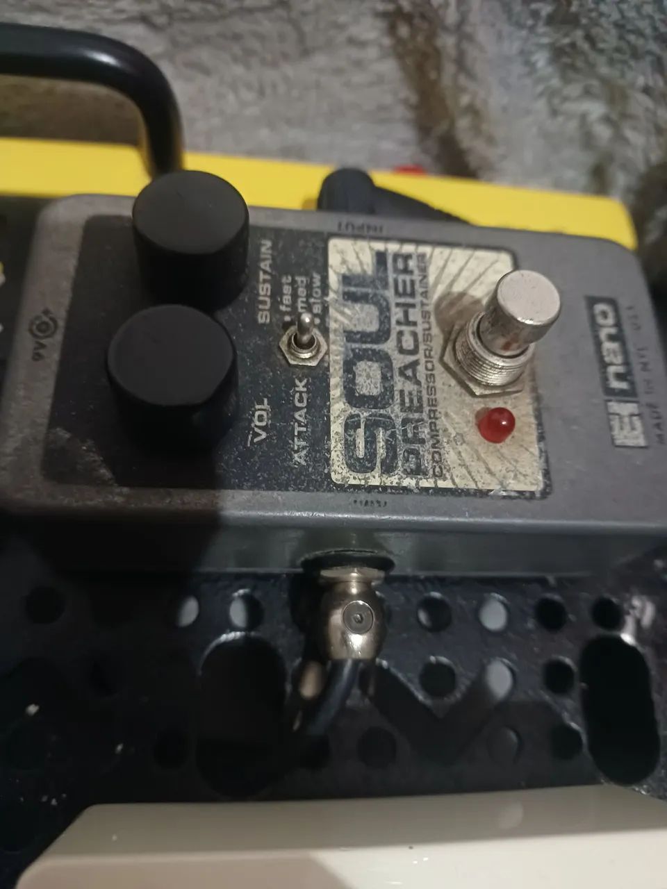 Vendo compressor electro harmonix  - Foto 3