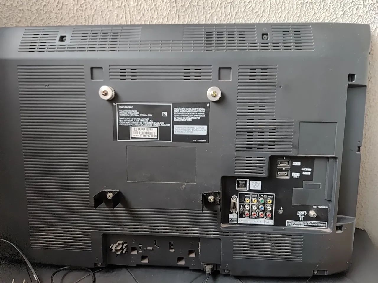 Tv Panasonic Viera 32 polegadas, Obs HDMI não funciona, para conectar algo usar entrada AV - Foto 2