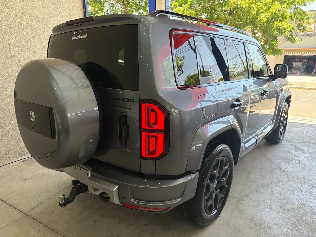 Denza B5 4WD, foto 6 de 18