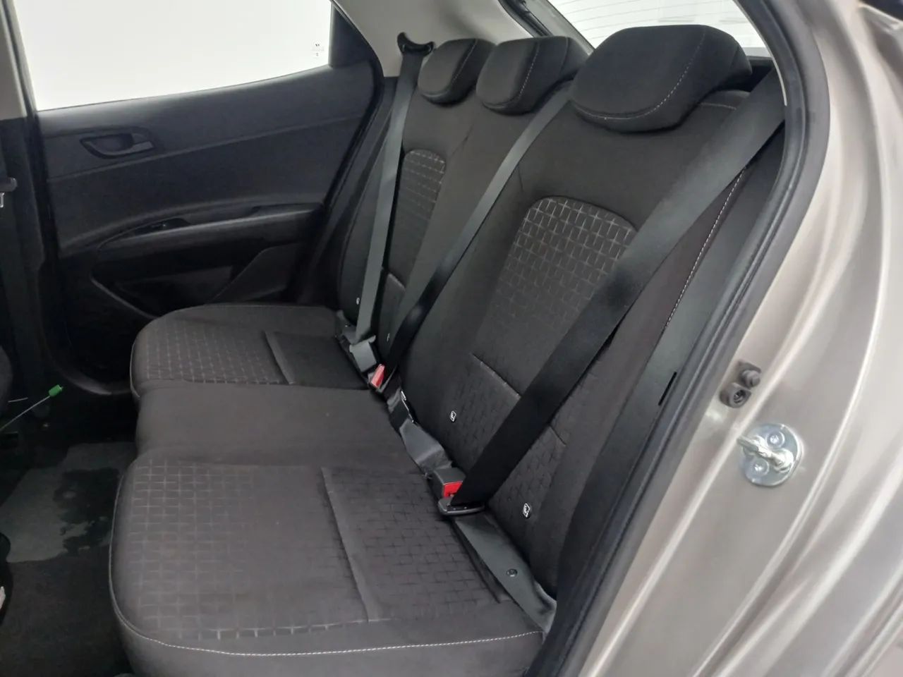 Hyundai HB20 Limited 1.0 TB Flex 12V Aut., foto 17 de 18