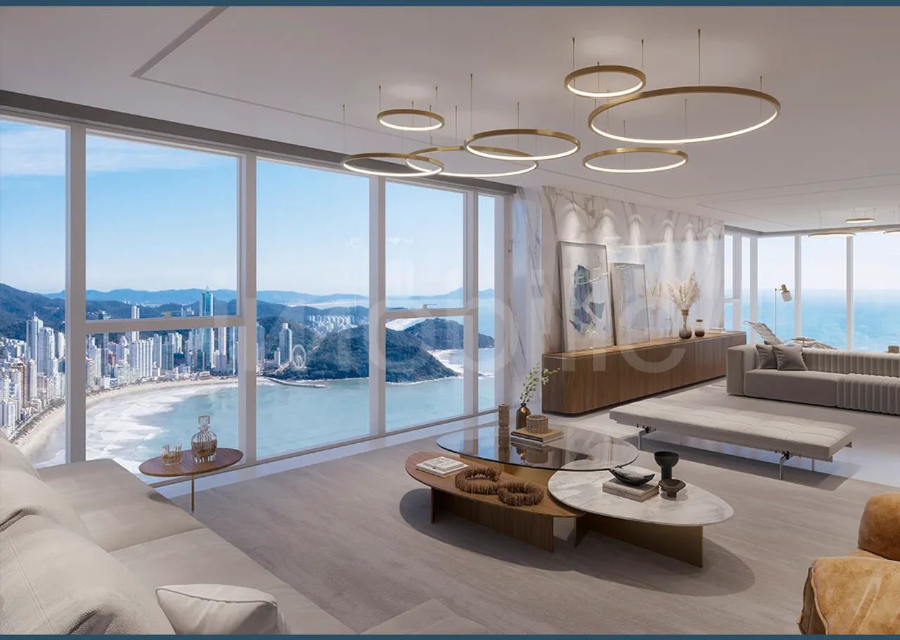 Apartamento Andar Alto no Edifício Titanium Tower com Piscina Privativa.