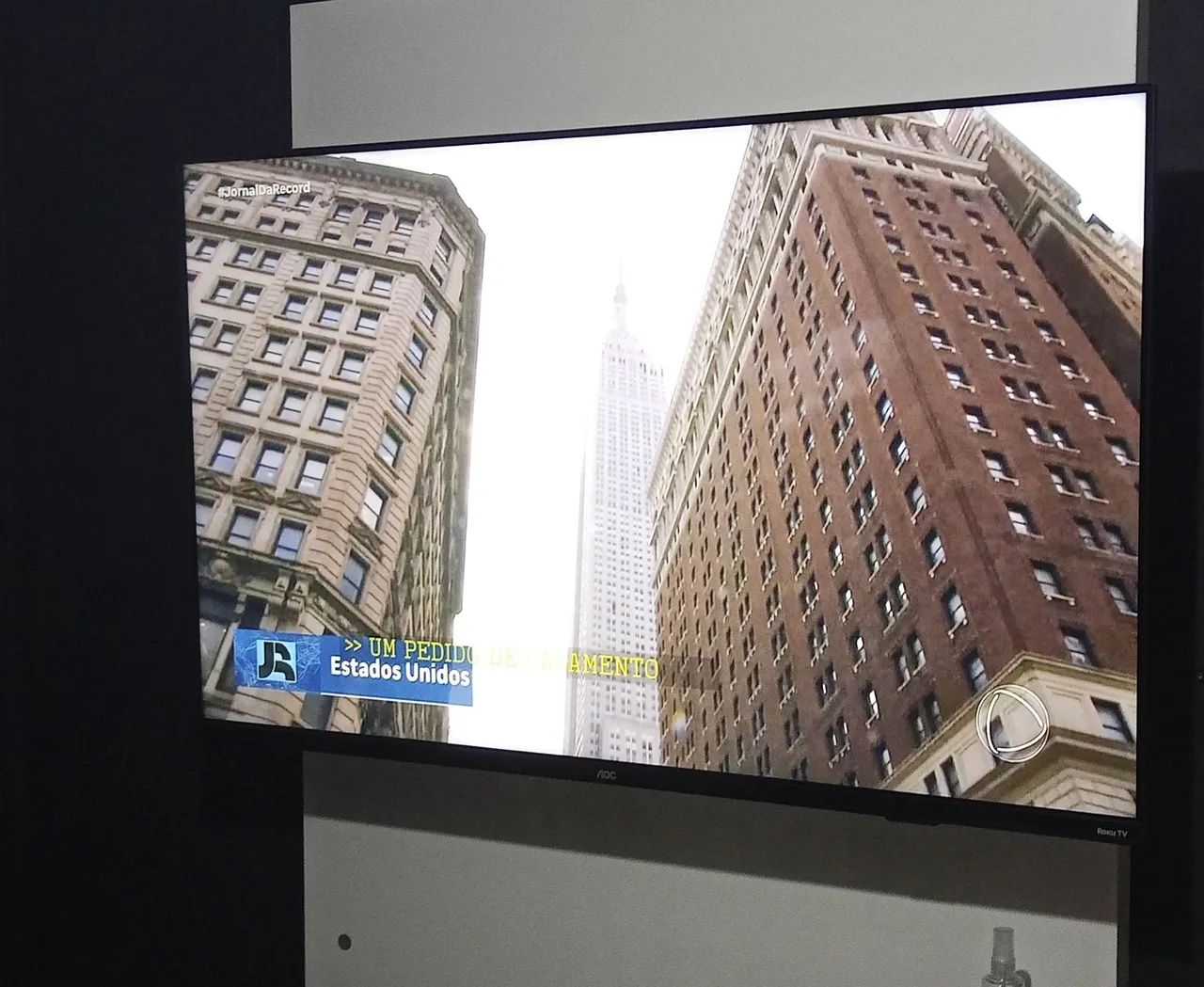 Smart TV AOC ROKU 50" - Foto 3