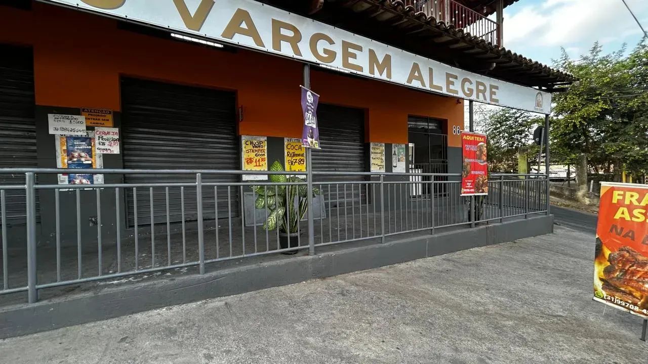 Ponto Comercial a venda - 4 lojas 290 m²