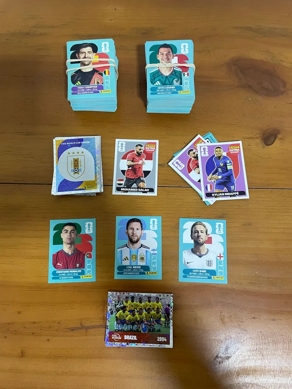 Vendo e troco figurinha da copa 2026 - Foto 2