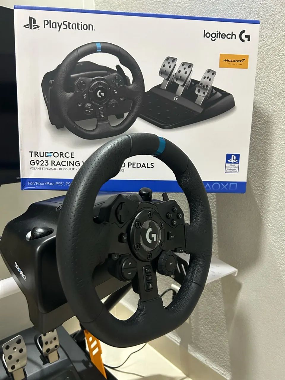 LOGITECH G923 (PS5, PS4 e PC) + PEDAIS