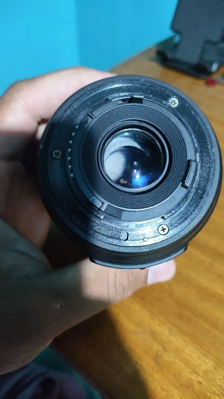 Lente Nikon DX AF-S 18-55mm 1:3.5-5.6G Nikkor VR - Foto 6