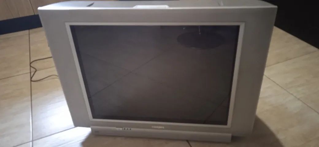 Tv de tubo plilhips 29 polegadas impecável tv tá linda com controle  - Foto 2
