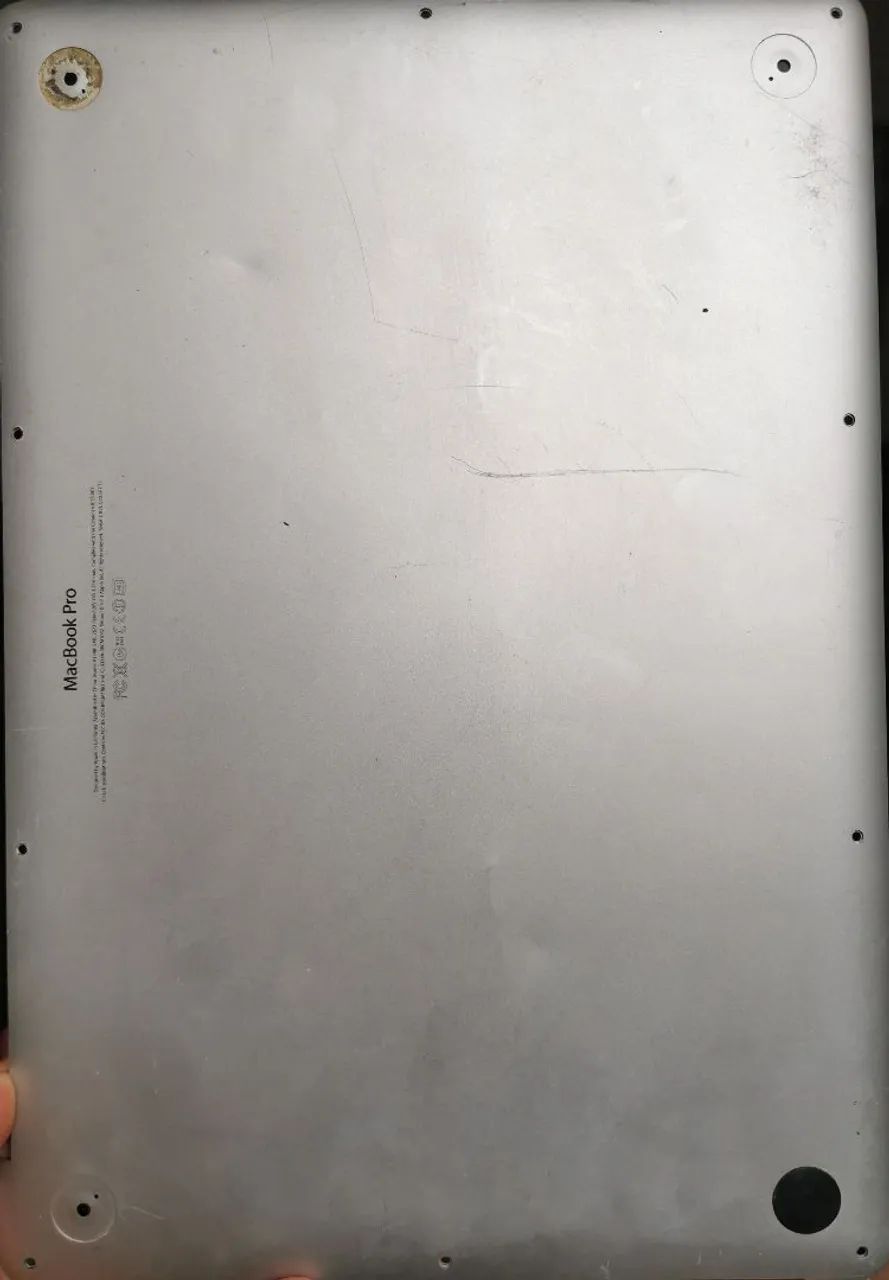 Tampa inferior Macbook Pro 2013