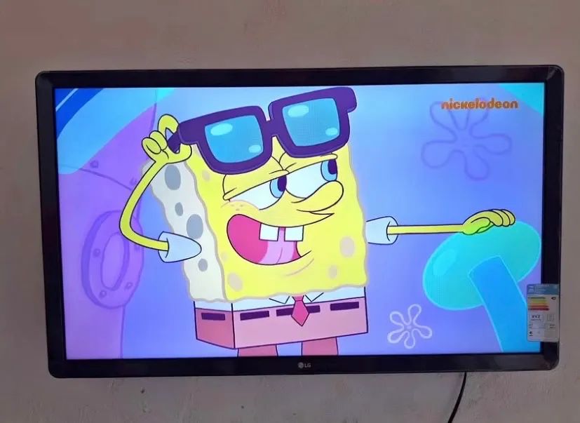 TV SMART 32